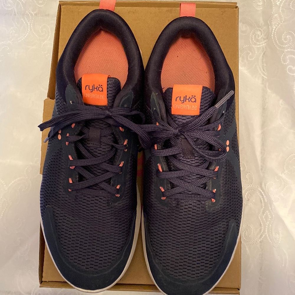 ryka Energize women’s walking sneaker US 10W